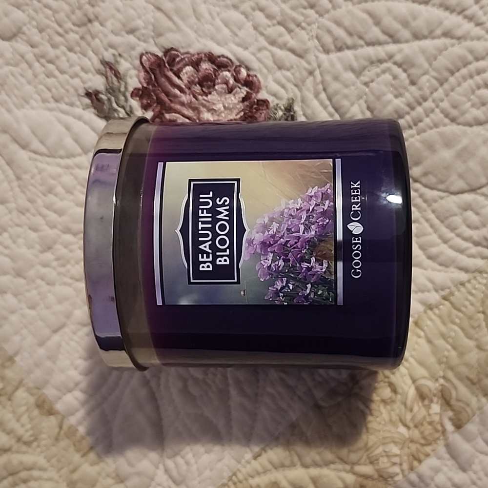 Goose Creek Beautiful Blooms Candle